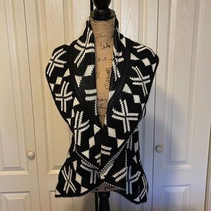New Directions Petite sleeveless cardigan reversible sweater. Size PXL